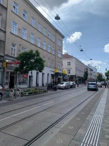 Charmante Altbauwohnung 72qm Free Park Garage Відень